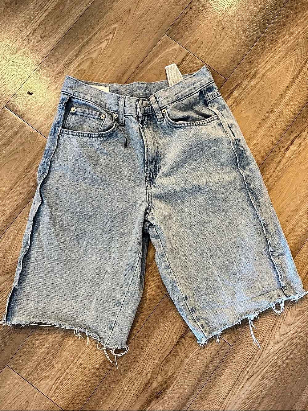 Zara Embroidered Baggy Fit Denim Shorts Denim Shorts in Blue